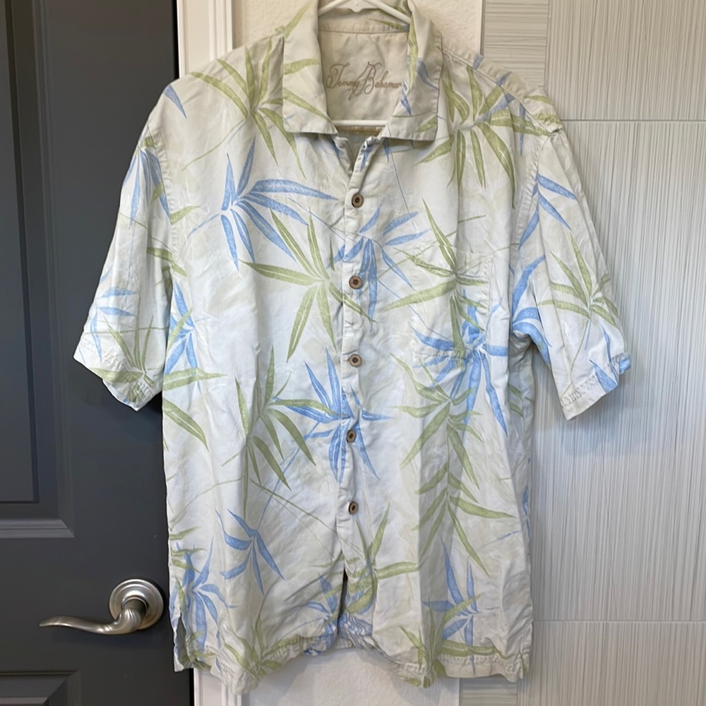 TOMMY BAHAMA relax fit palm leaf s/s shirt, size Large